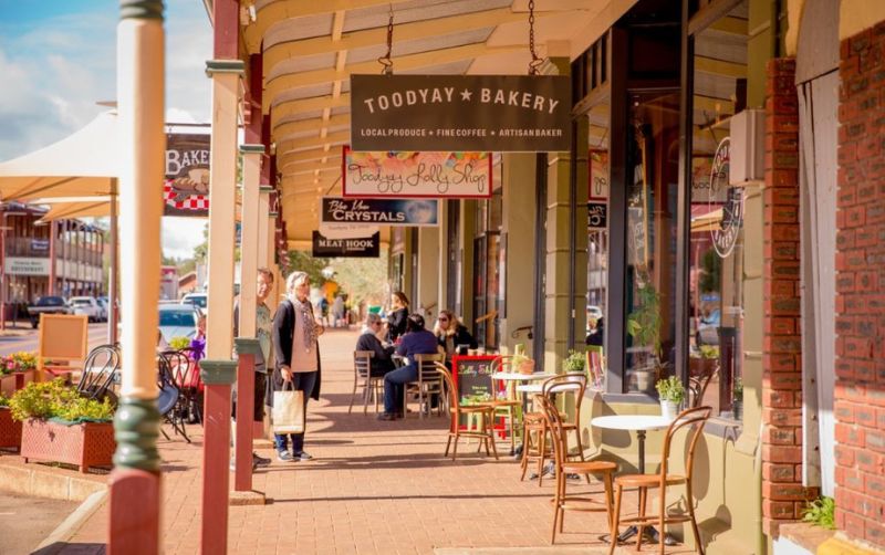 picture of toodyay town including toodyay bakery