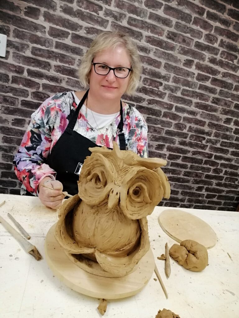 Enjoy a relaxed, hands-on pottery workshop near Toodyay, guided by artist Paula in a peaceful rural studio.
